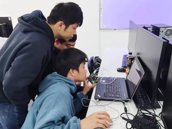 PG电子游戏官网